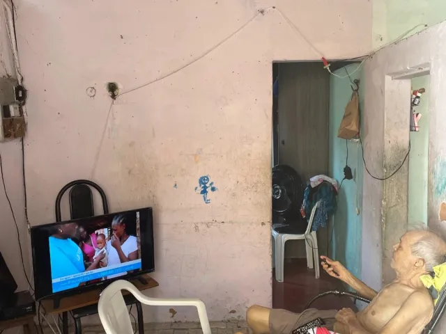 Idoso de 73 anos terá casa reformada por ONG em Natal