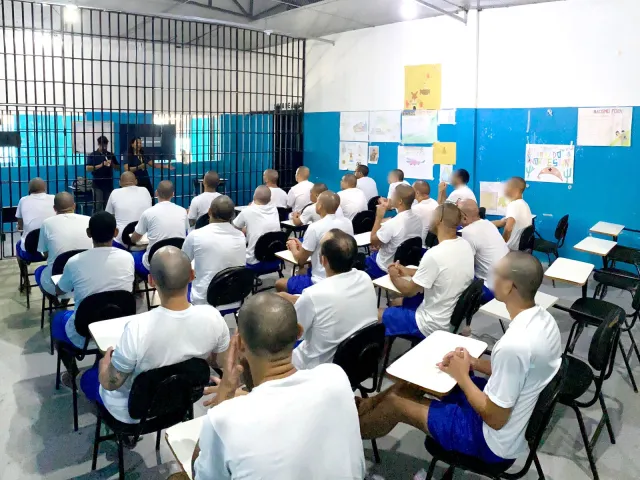 Internos de Alcaçuz recebem capacitação em construção civil e produzirão pisos para a própria penitenciária – NOTÍCIAS SOBRE O RIO GRANDE DO NORTE – O POTI